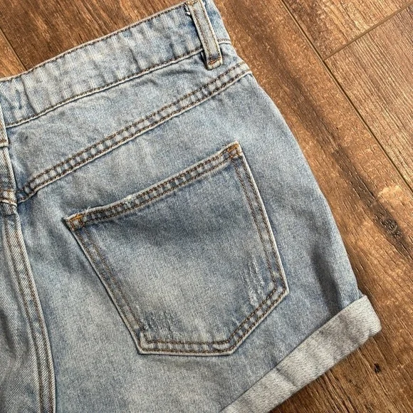 Forever 21 Jean Shorts Women's Size 27 - Picture 8 of 10
